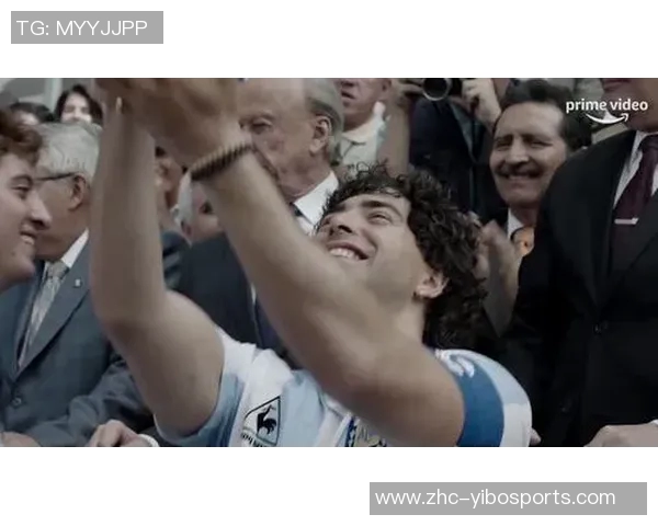 足球偶像的传奇之路：从青涩少年到世界巨星的成长故事